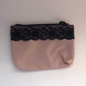 NEVER BEEN USED IPSY COSMETIC BAG
